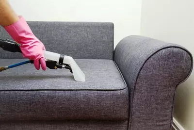   Услуга по выездной чистке мягкой мебели (диван  кресло)