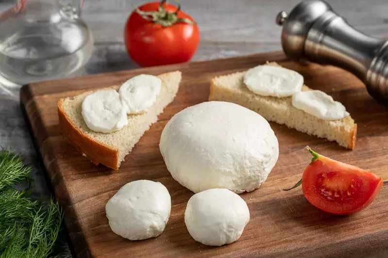   Домашний сыр Моцарелла