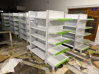   Dorixona va dokonlar uchun stellajlar