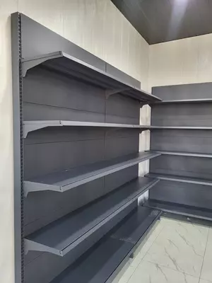   Dokon uchun prilavkalar