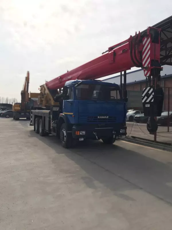 Автокран KAMAZ-SANY 25 тонн.