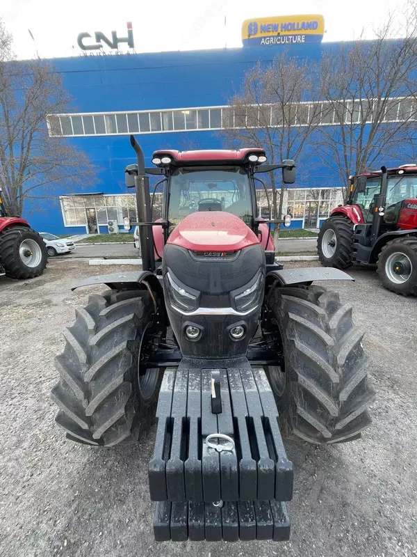 Трактор PUMA 220