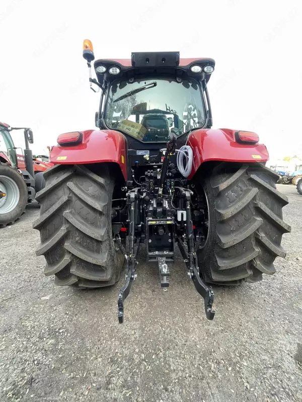  Трактор PUMA 220 - 