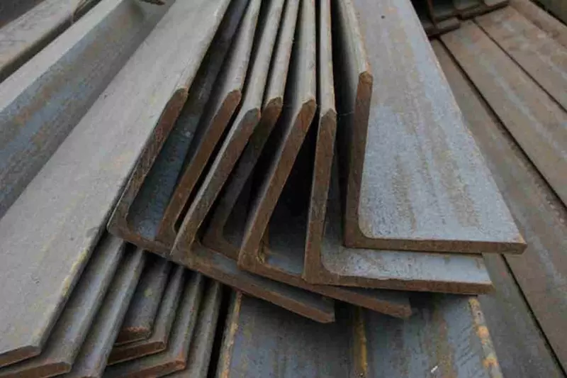 St3 po‘lat burchagi - keng assortiment