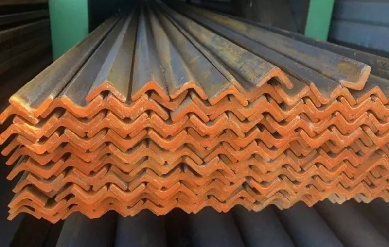  St3 po‘lat burchagi - keng assortiment - 