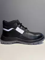 Специальная рабочая обувь с металлическим носком