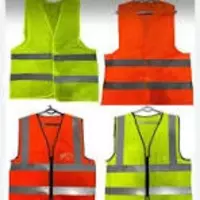   каска  жилетка для строителей