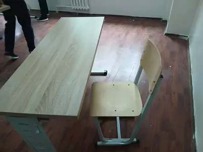 Школьная парта