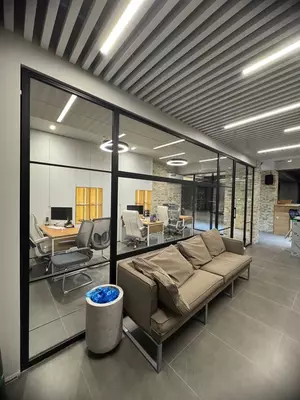 Металлические раздвижные двери купе Loft под заказ по Узбекистану