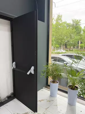  Metall yong‘inga va portlashga qarshi eshik Chakana savdo