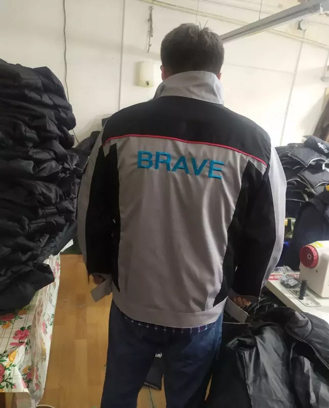   Brend bilan maxsus kiyimlarni individual tikish