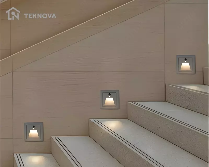  Умный LED светильник для лестницы с датчиком движения Teknova
