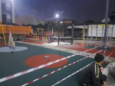  Rezina qoplama - maydon sport zonalari uchun Ulgurji va chakana