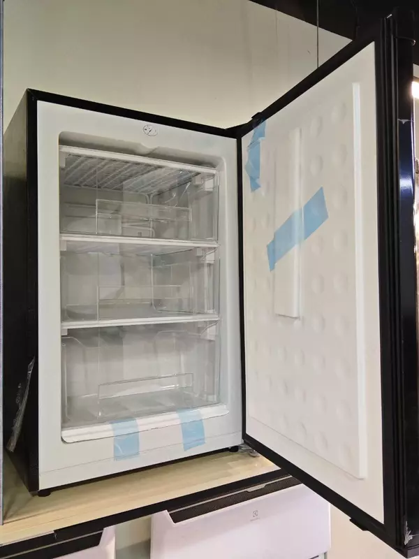  Vertikal muzlatkichlar - Aiwa Store