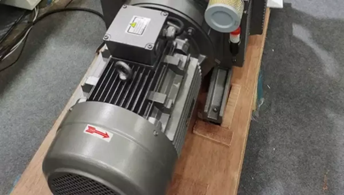 2025-11-14-12-25-07-069072-3cffedcf2f82df531e5ea93d6620e384.webp?_=ozbol