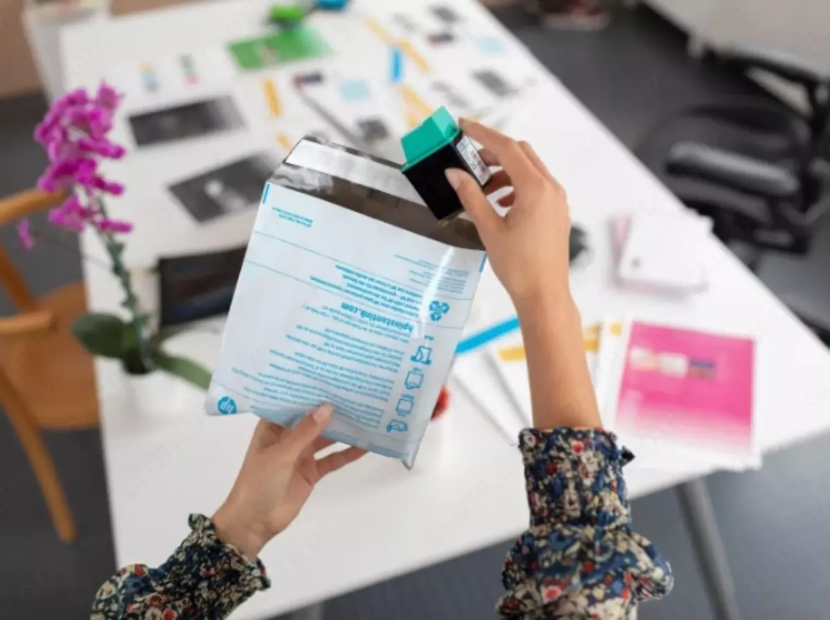 2025-12-18-12-55-44-063879-c7cafed94c21194cb4593a18015a0f10.webp?_=ozbol