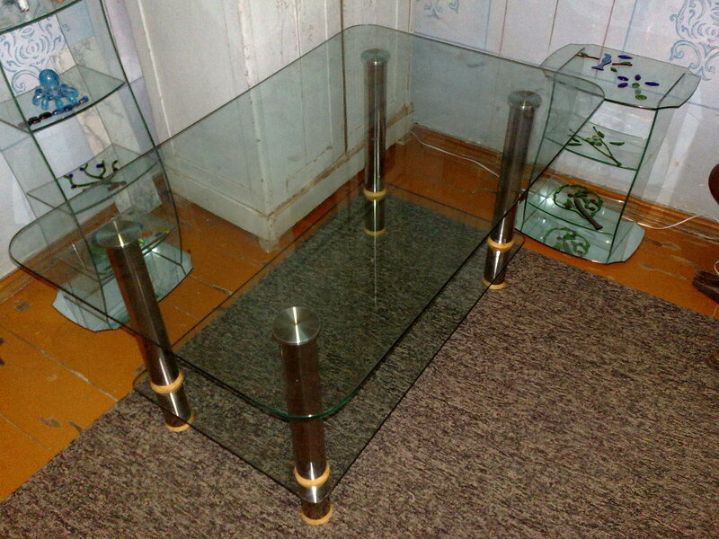 Изготовление журнальных столиков, обеденных столов, подставок под ТВ и прочие под заказ!