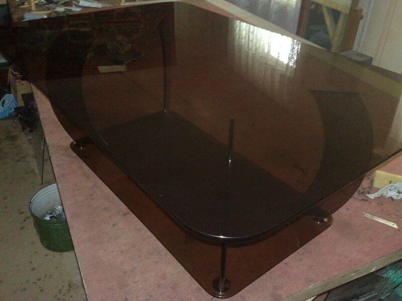 Изготовление журнальных столиков, обеденных столов, подставок под ТВ и прочие под заказ!