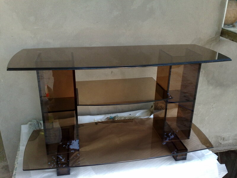 Изготовление журнальных столиков, обеденных столов, подставок под ТВ и прочие под заказ!