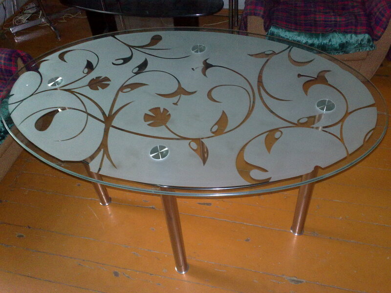 Изготовление журнальных столиков, обеденных столов, подставок под ТВ и прочие под заказ!