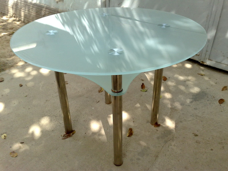 Изготовление журнальных столиков, обеденных столов, подставок под ТВ и прочие под заказ!