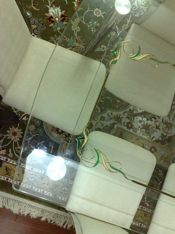 Изготовление журнальных столиков, обеденных столов, подставок под ТВ и прочие под заказ!