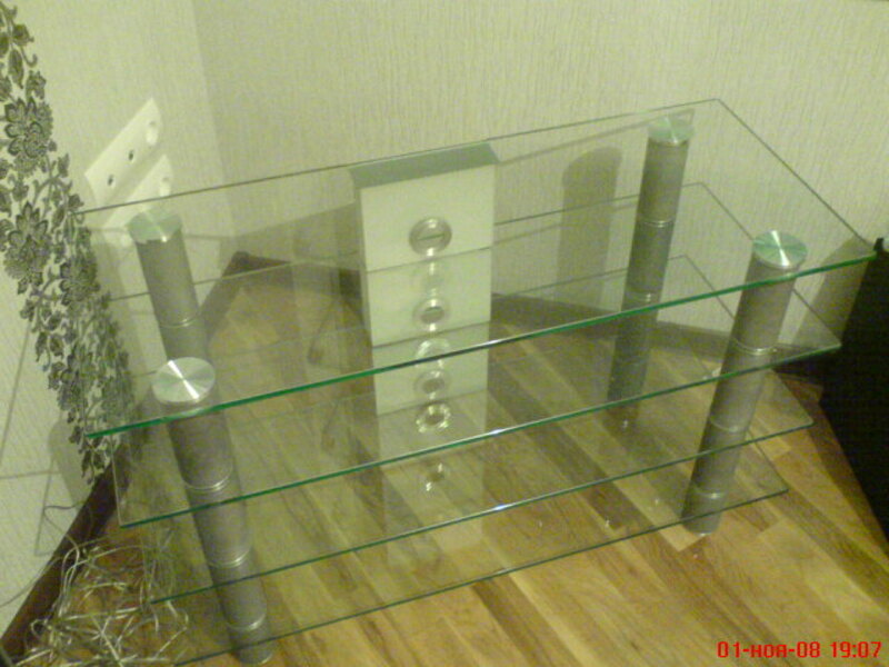 Изготовление журнальных столиков, обеденных столов, подставок под ТВ и прочие под заказ!