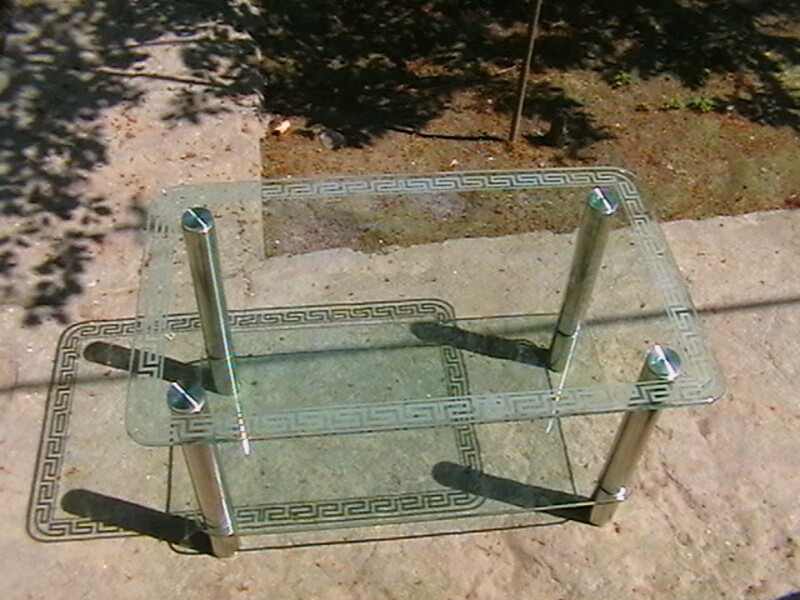 Изготовление журнальных столиков, обеденных столов, подставок под ТВ и прочие под заказ!