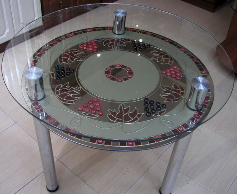 Изготовление журнальных столиков, обеденных столов, подставок под ТВ и прочие под заказ!