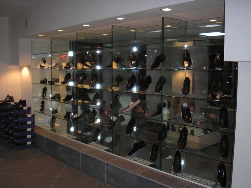 Изготовление витрины на заказ! Любого размера и любой сложности!