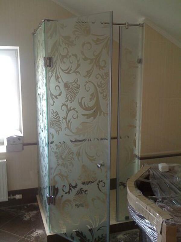 Изготовление встроенных душевых кабин, оформление ванной комнаты по заказу!