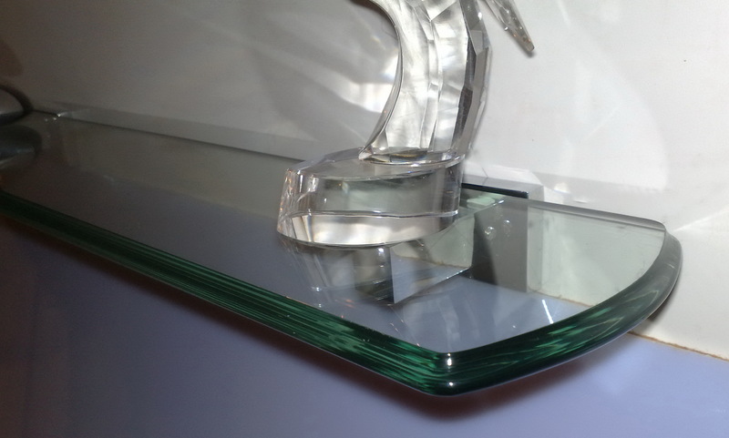 Изготовление встроенных душевых кабин, оформление ванной комнаты по заказу!