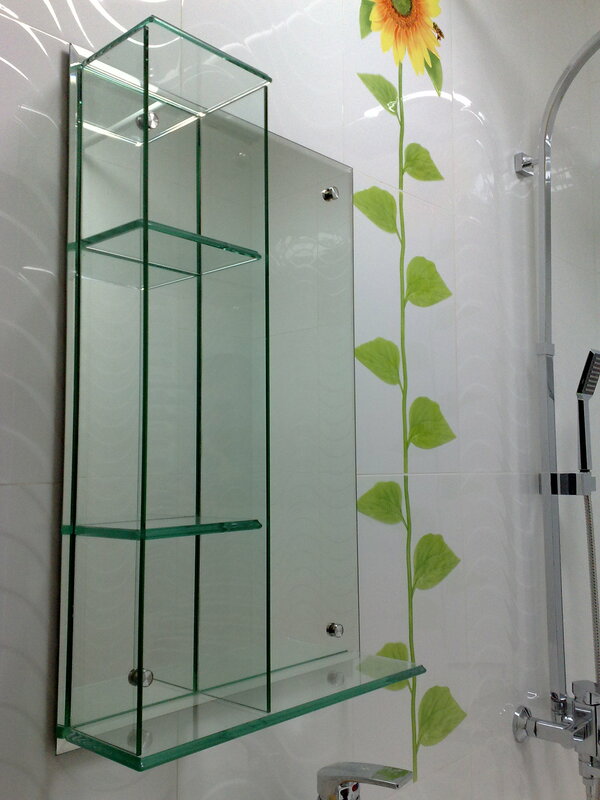 Изготовление встроенных душевых кабин, оформление ванной комнаты по заказу!