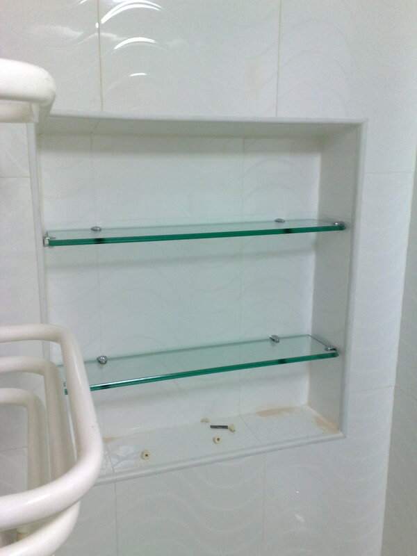 Изготовление встроенных душевых кабин, оформление ванной комнаты по заказу!