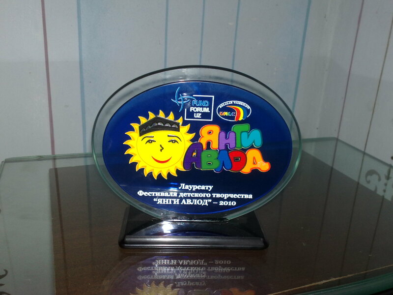 Изготовление статуэток, сувениров, корпоративных подарков из стекла под заказ!