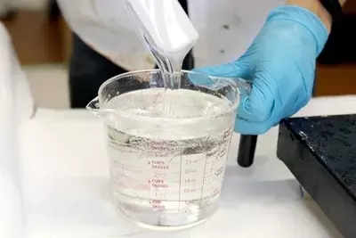 Отвердитель прозрачный для эпоксидки