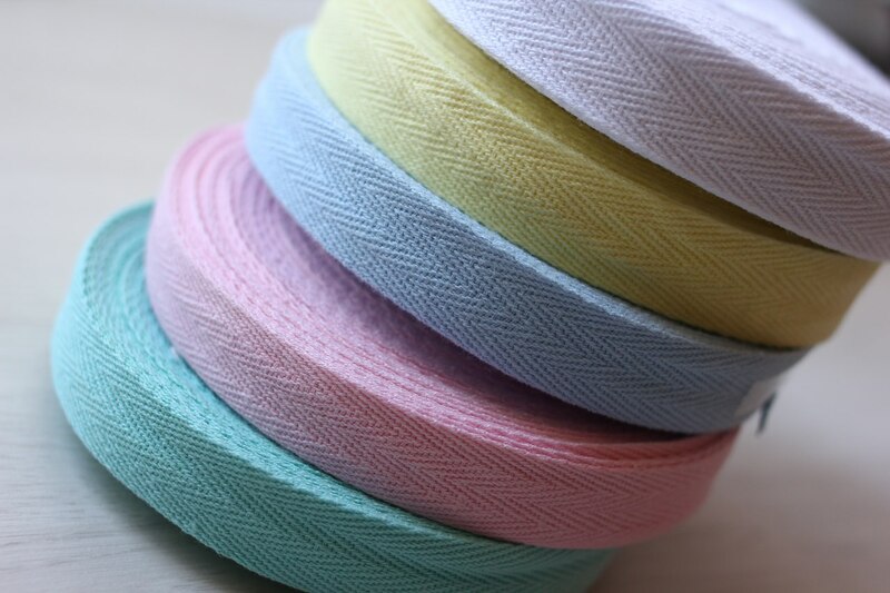 ТКАНИ ДЛЯ РЕЗИНОТЕХНИЧЕСКИХ ИЗДЕЛИЙ, ФИЛЬТРОВАЛЬНЫЕ ТКАНИ Х/Б, ЛЕНТЫ, ТКАНИ ДЛЯ ФОРМЕННОЙ И СПЕЦОДЕЖДЫ,  ТКАНИ ДЕКОРАТИВНЫЕ, ШНУРЫ.
