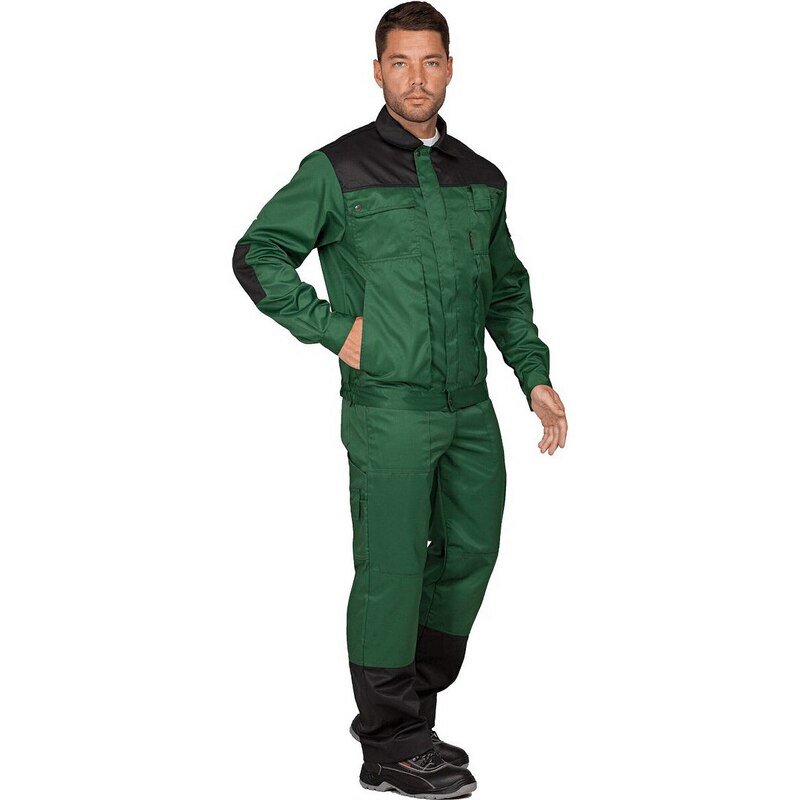 Костюм «ТЕХНИК»
Арт: YMO 005
Костюм состоит из куртки и полукомбинезона. Доступен по заказу. #спецовка #одежда #спецодежда #спецодеждаузбекистан #фергана #спецодеждаоптом #защита #костюм #сиз #зима 