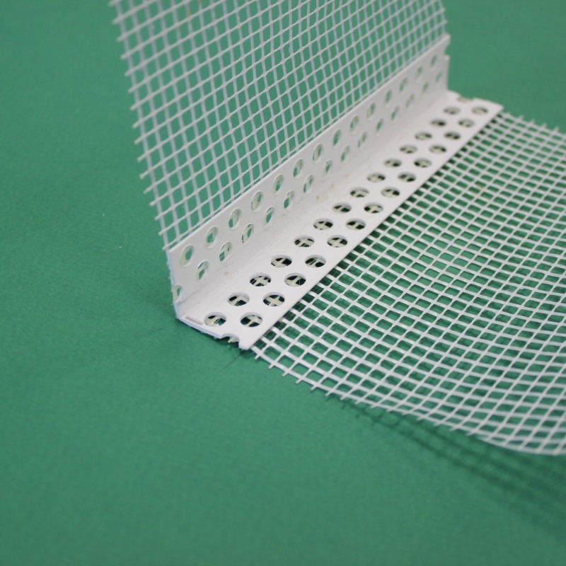 Сплошной уголок ПВХ с сеткой
(Размер 2,2х2,2 мм; Длина 2.70 метр) ширина сетка 20 см
