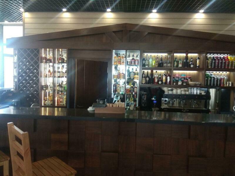 Подсветка барной стойки в здании МФЦ горнолыжном курорте Амирсай